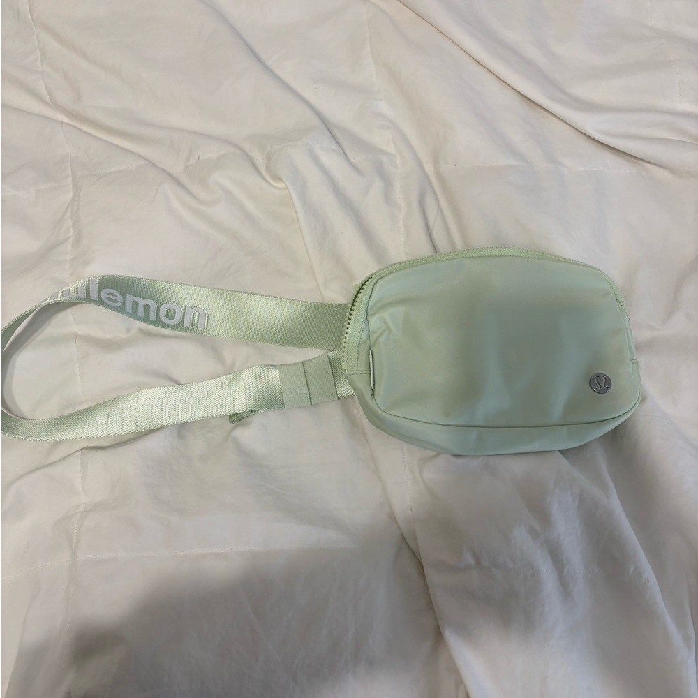 Lululemon Fanny pack